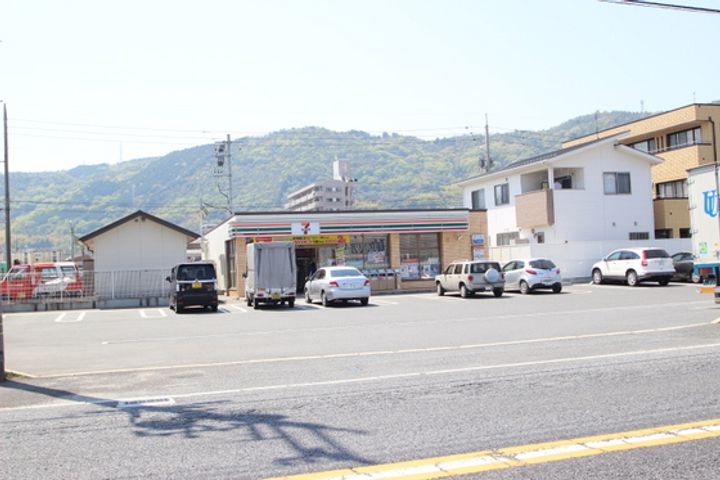 ハピネスサカエの周辺