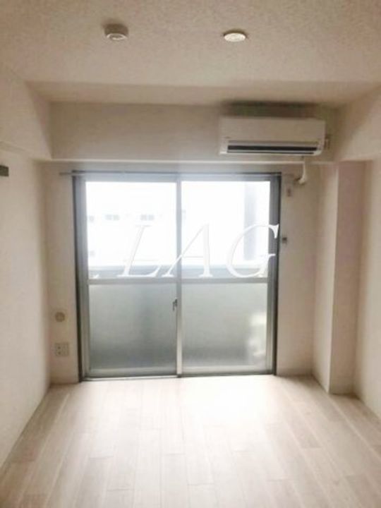 シャンブル南林間の居間