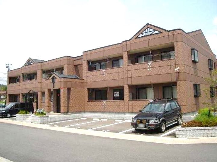 サン・ソレイユ西条 壱番館の外観