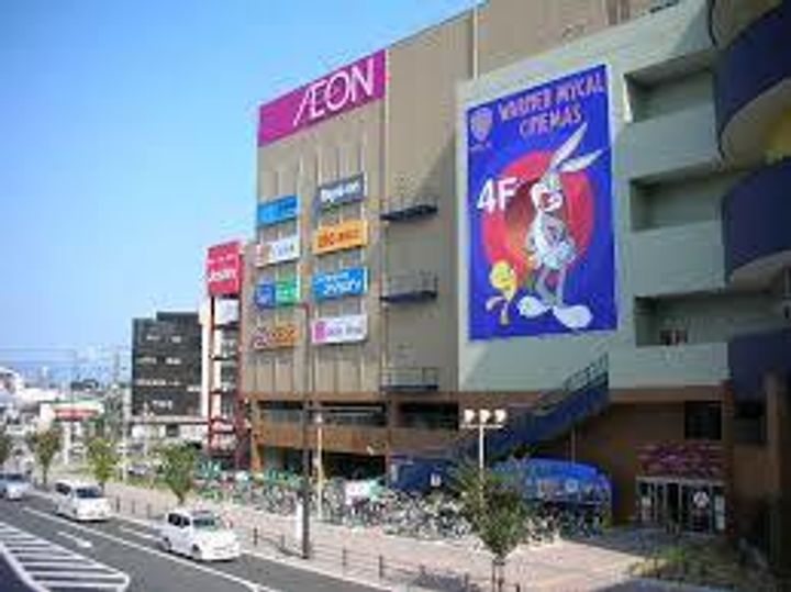 岡林ビルの周辺