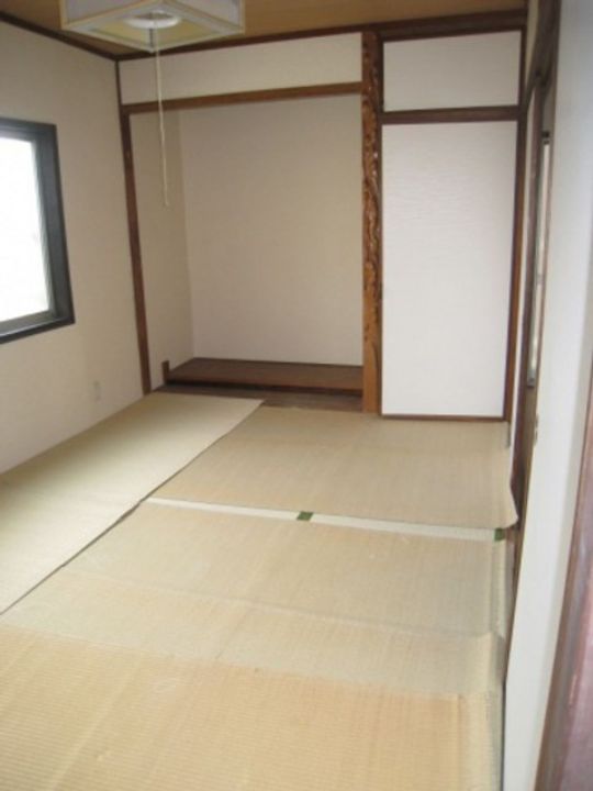 東カニヤ菊地ビルの内装