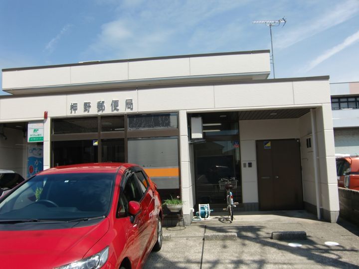 マーセルK2の周辺