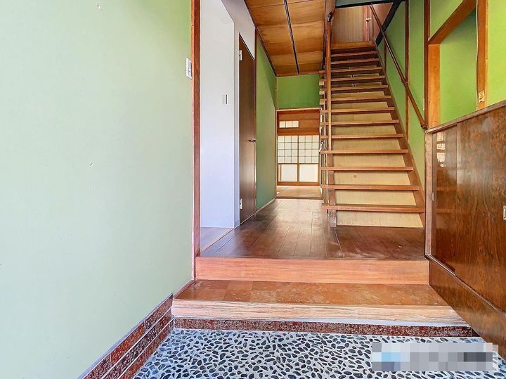 香川県坂出市白金町2(一戸建)の賃貸物件の玄関