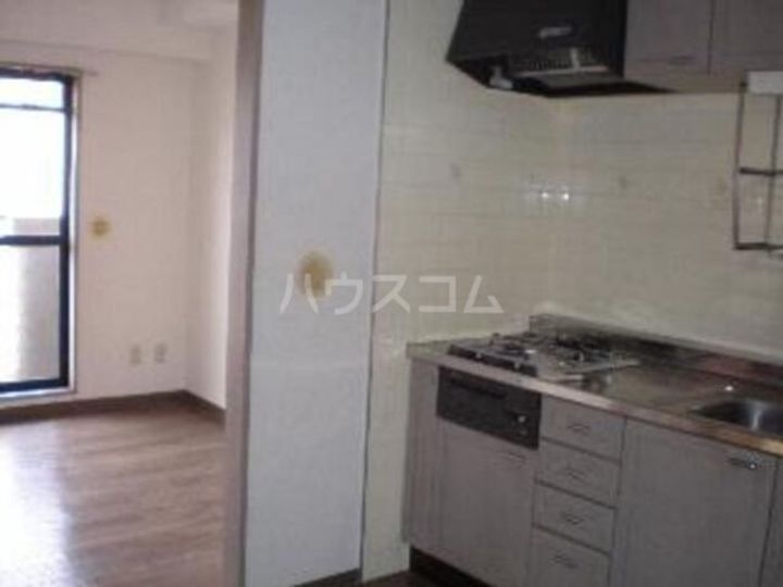 ミドルロード 壱番館の居間