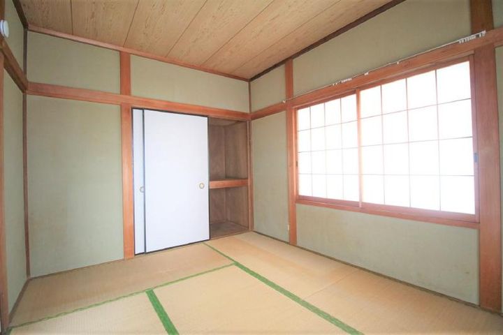 岩田ハイツB棟の居間