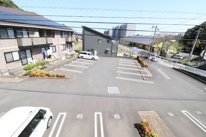 グリーンシャテロB棟の地図