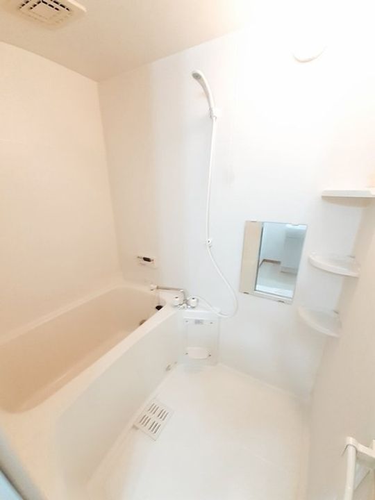 香川県観音寺市南町5(アパート)の賃貸物件の風呂