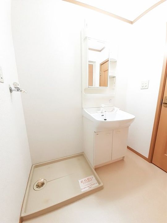 香川県観音寺市南町5(アパート)の賃貸物件の内装