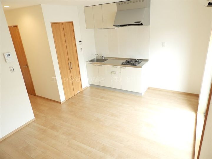 鷹飼マンションの居間