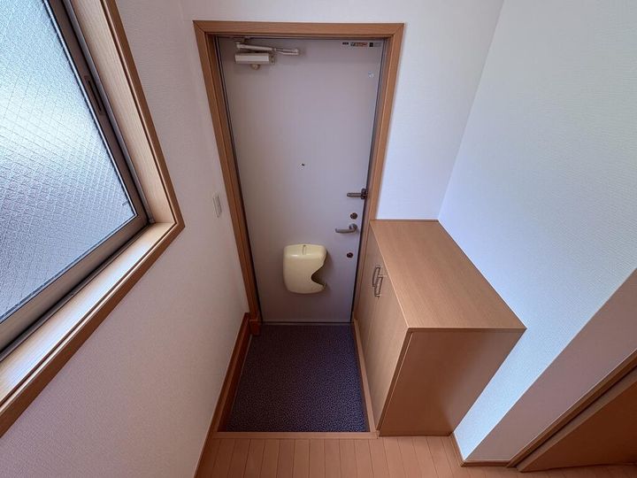 クラレヴィラの玄関