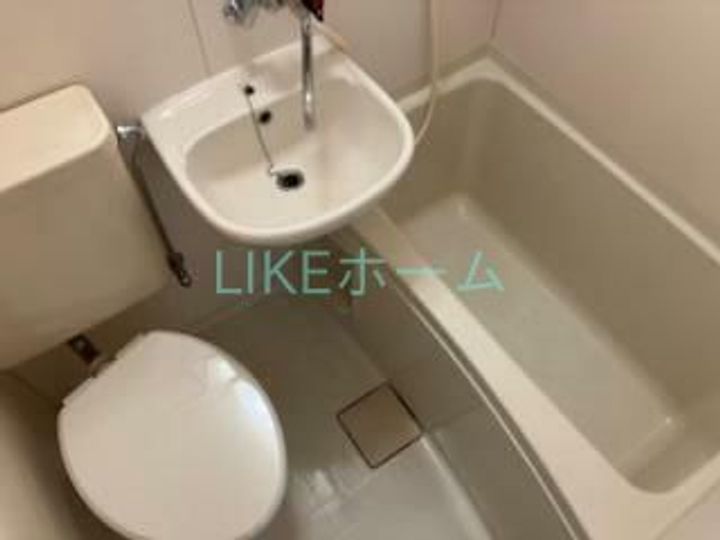 ケント・ピア西船の内装