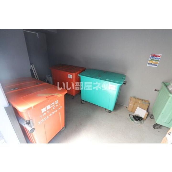 エヌエムトラントトワの地図