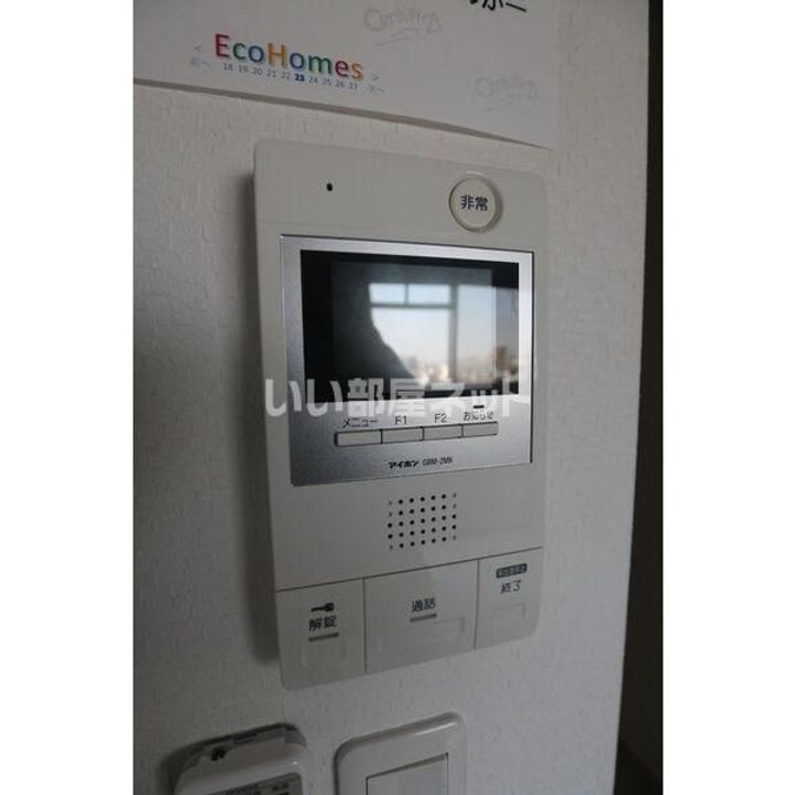 エヌエムトラントトワの内装