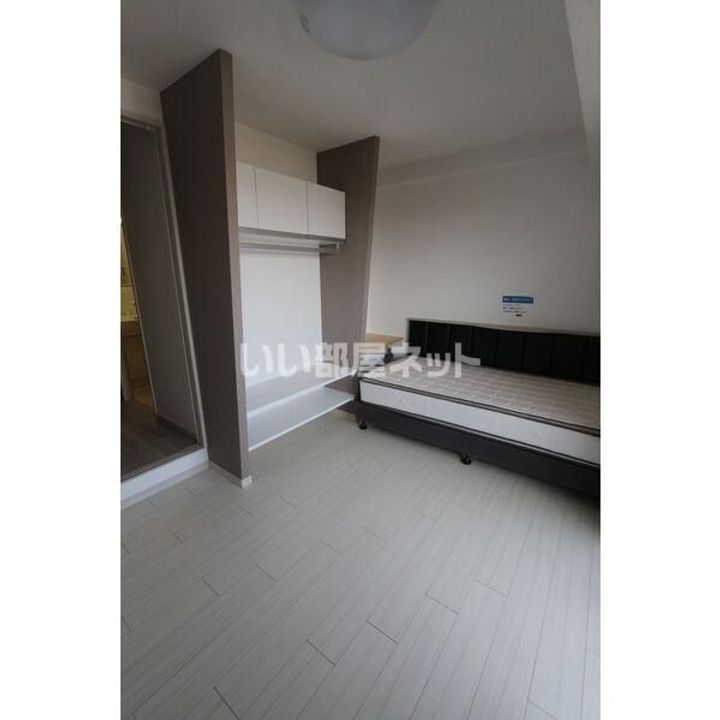 エヌエムトラントトワの居間