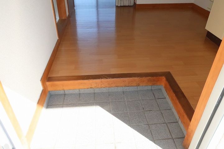 コーポサフランの玄関