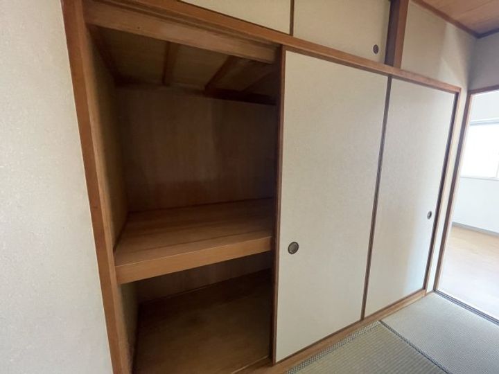 リッチウォーク城の東の内装