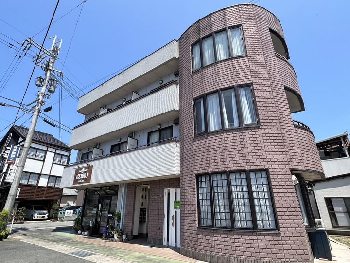 ラ・コートの外観