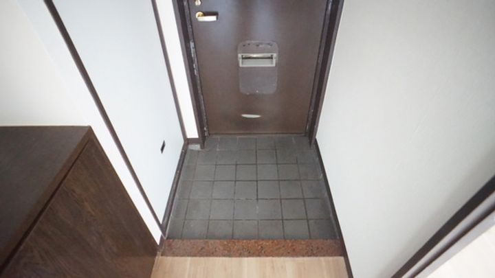 パークサイド鈴鹿の玄関