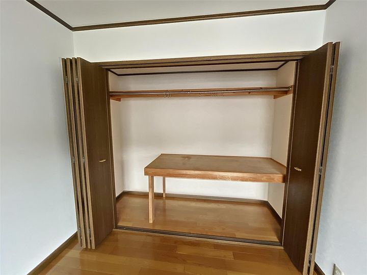 パレス アザレアの内装