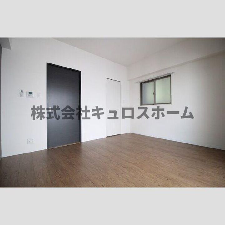 大阪府大阪市天王寺区南河堀町(マンション)の賃貸物件の居間