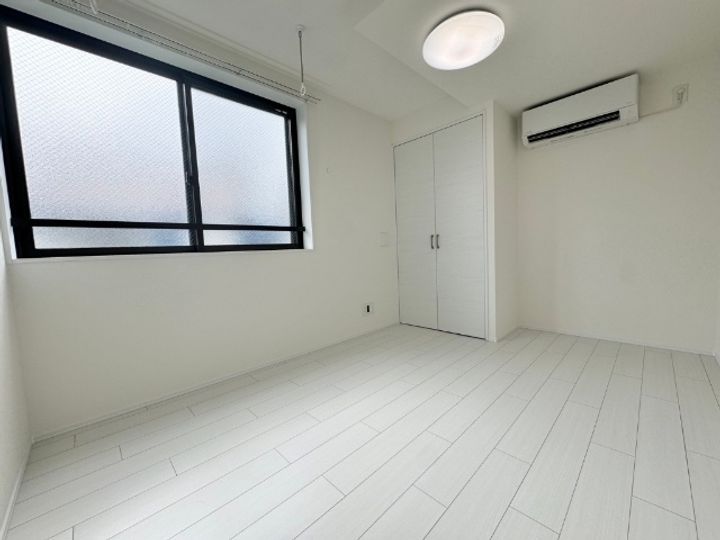 早稲田鶴巻町IMAハウスの居間