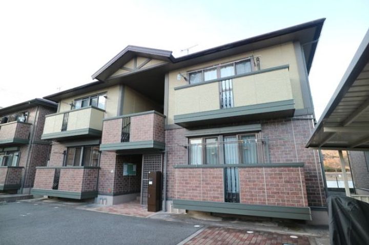 兵庫県西脇市野村町茜が丘(アパート)の賃貸物件の外観