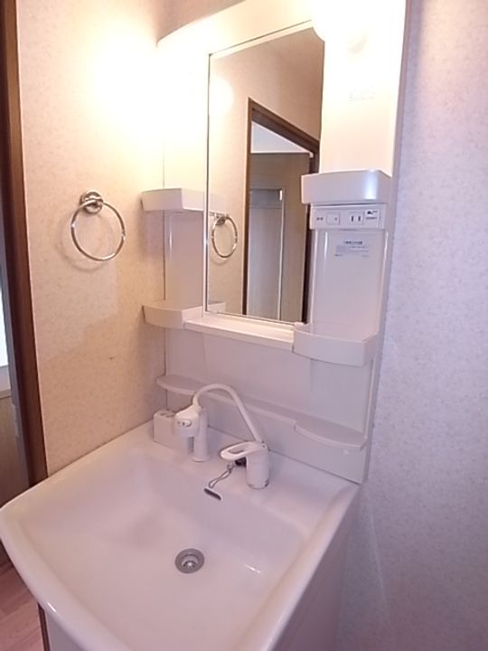 サンロード岡本の内装