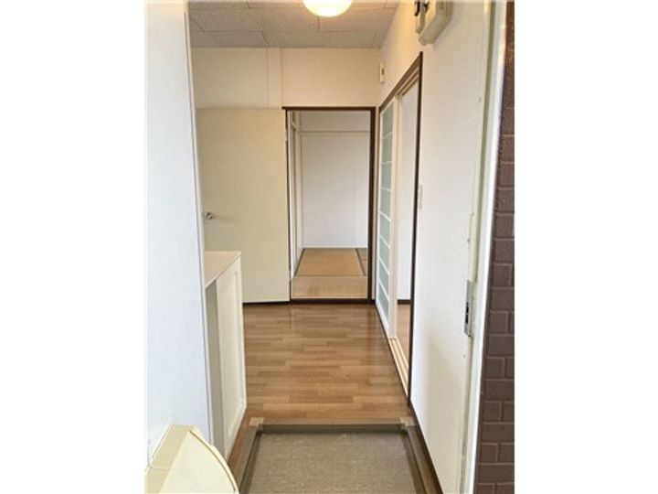 サンライフ伊藤の玄関