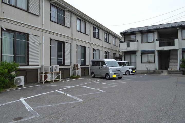 SAJA関屋昭和町の地図