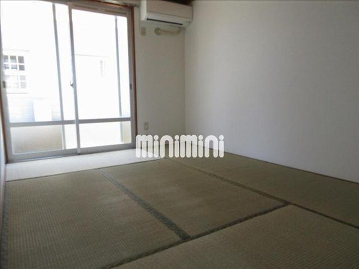 プレジールあおばの居間