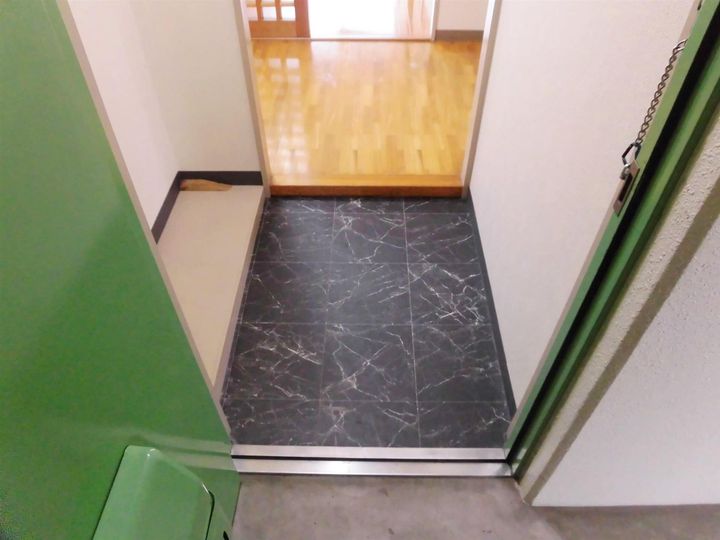 シャンポール小川の玄関