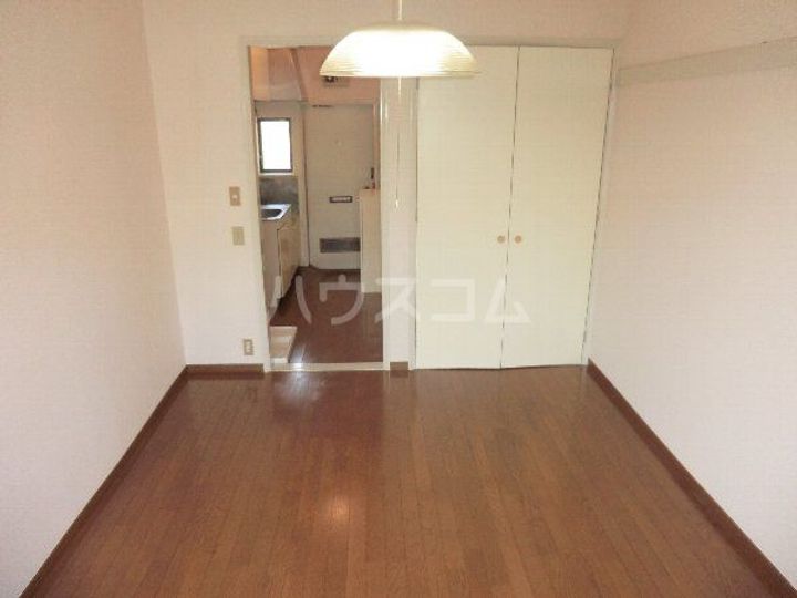 コーポパインハイムの居間