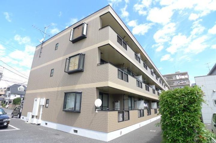 ロイヤル南流山の外観
