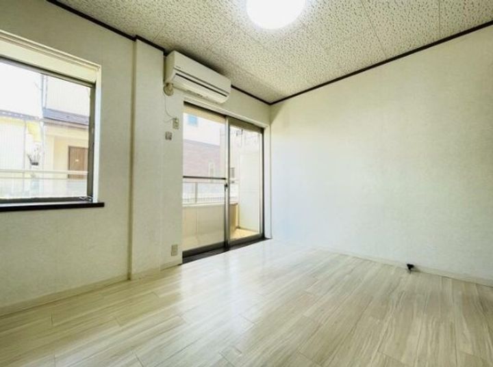 東京都八王子市元本郷町3(マンション)の賃貸物件の居間