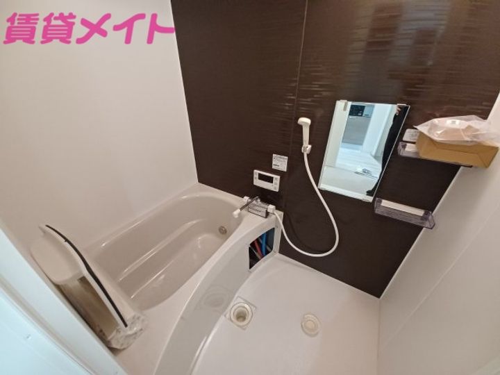 メゾンモンマルトル江場の風呂