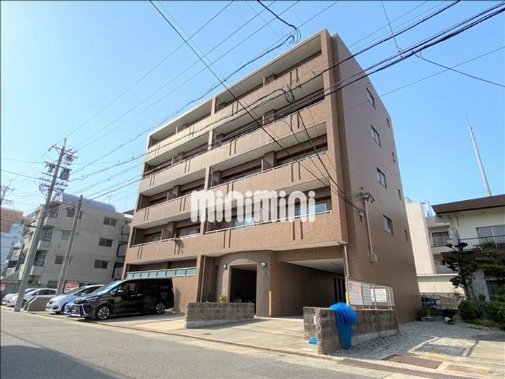 ソフィア御器所の外観