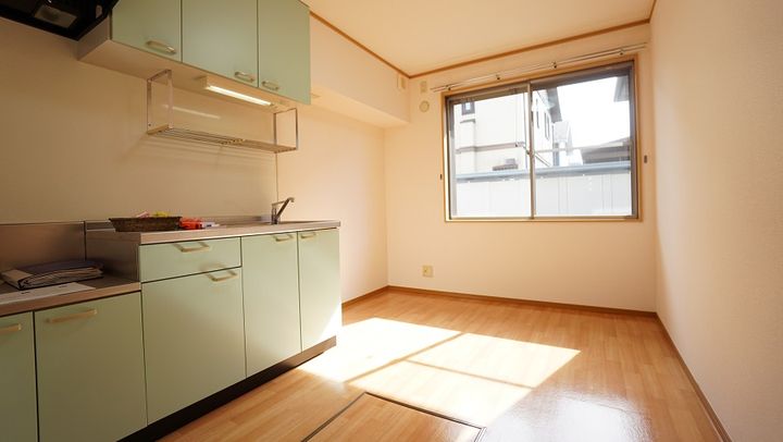 サンフォレストIIの居間