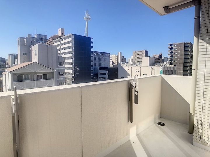 ホワイトアパートメントの内装