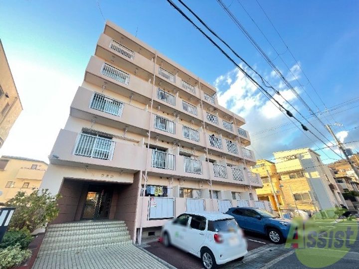 ルーク本山の外観