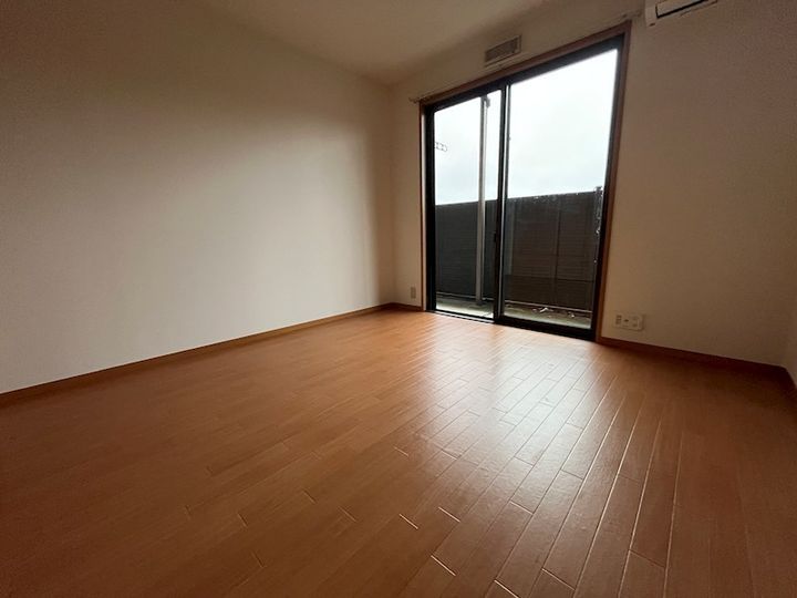 神奈川県横浜市港北区綱島西2(アパート)の賃貸物件の居間