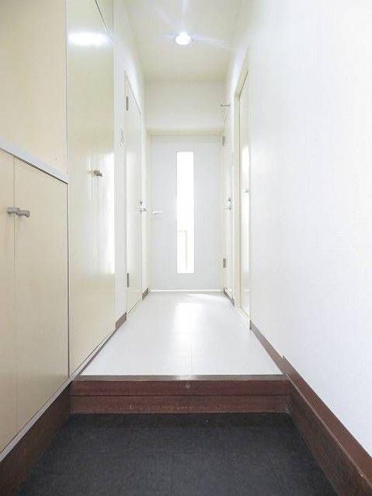 東京都中野区東中野5(マンション)の賃貸物件の玄関