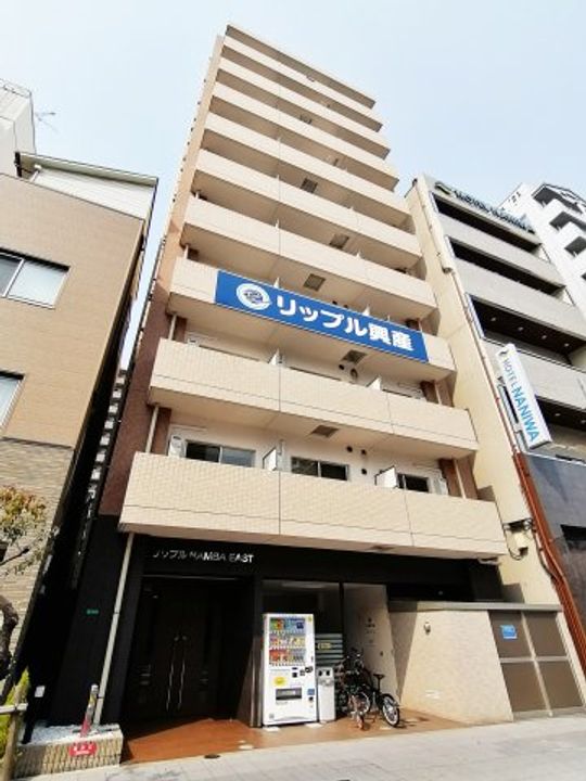 リップルNAMBA EASTの外観