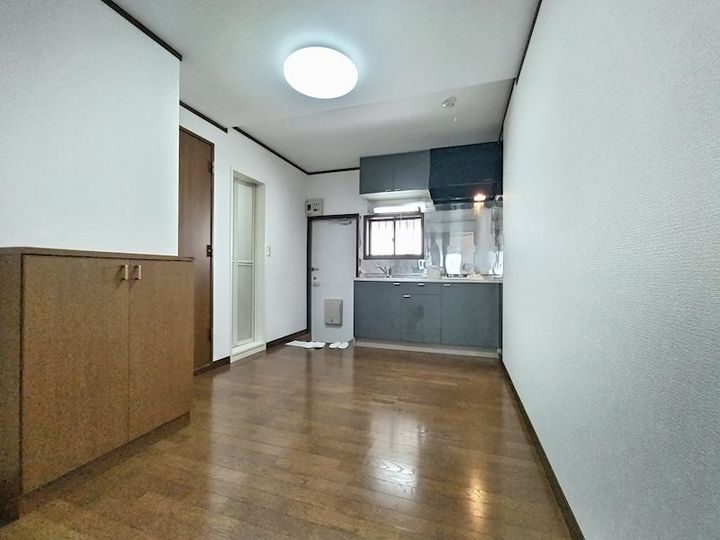 東京都狛江市和泉本町2(アパート)の賃貸物件の居間