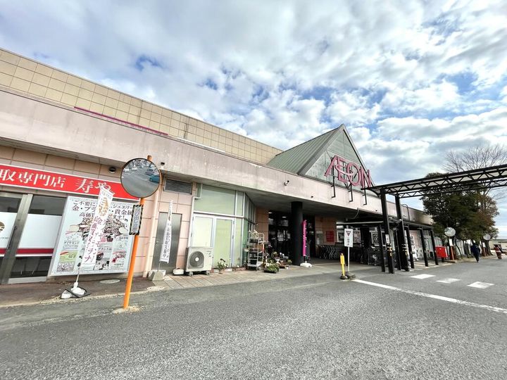 メルシー Dの周辺