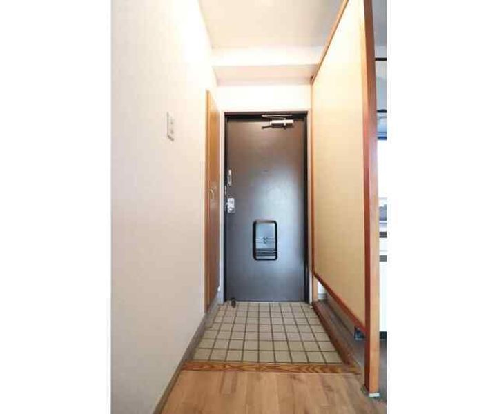 チェリーコート岡野の玄関