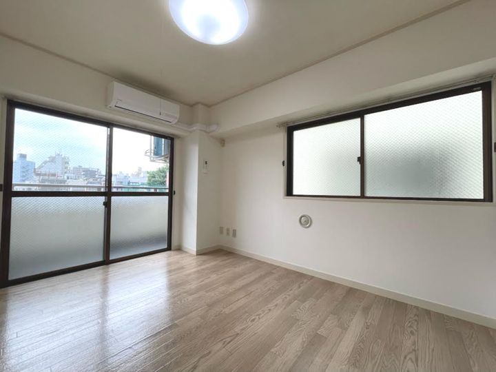 東京都北区滝野川7(マンション)の賃貸物件の居間