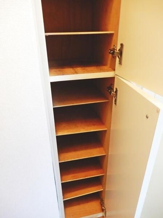 ドルフ深大寺の内装