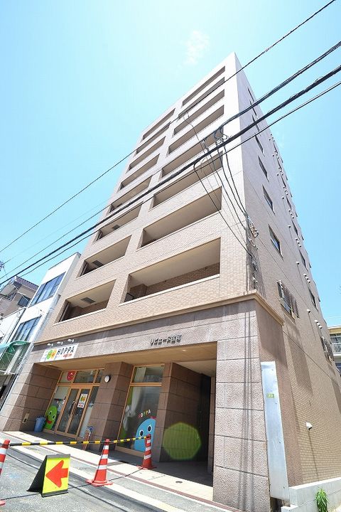 リビエーヌ宝町の外観