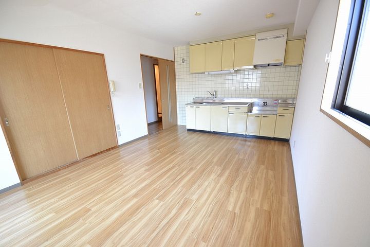 リビエーヌ宝町の居間