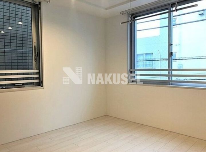 LEGALAND都立大学ANNEXの居間